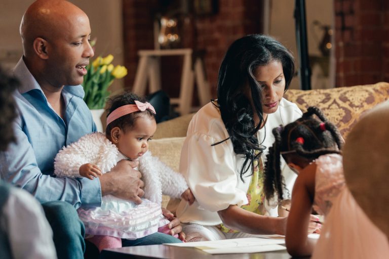 O que é, o que é Infantil: 10 charadas para estimular e divertir as ...