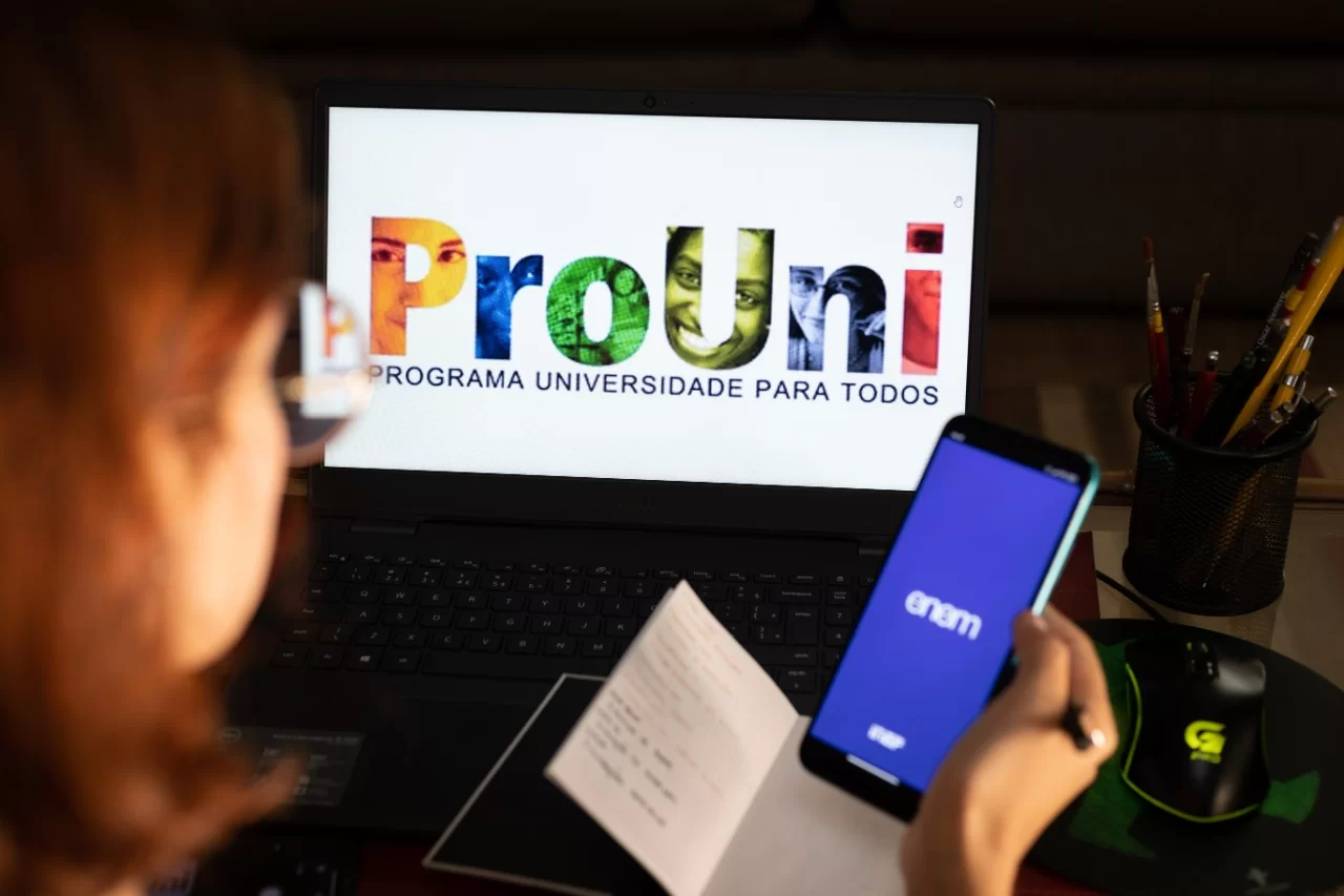 Foto da logo do PROUNI