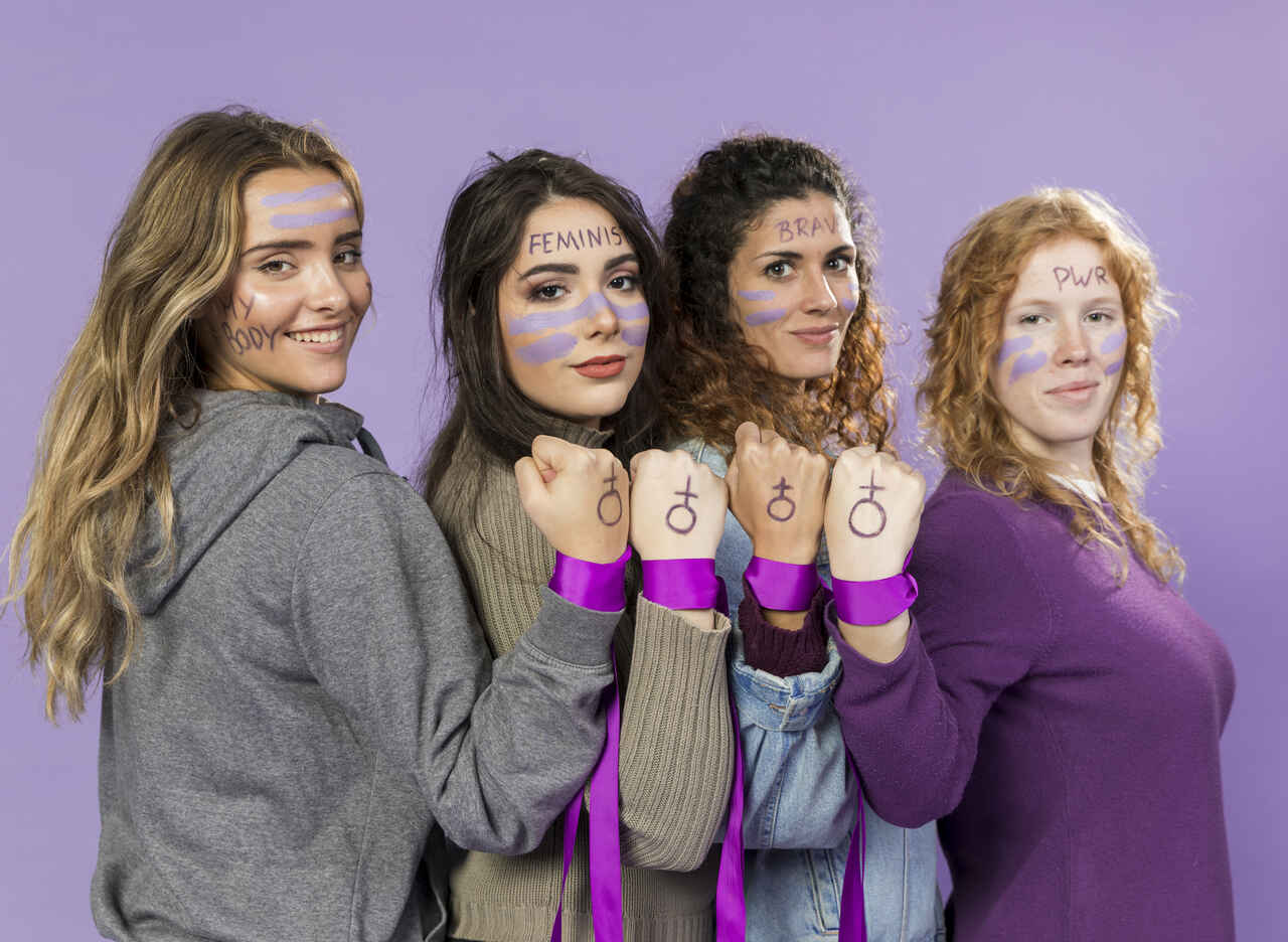 Grupo de mulheres ativistas feministas
