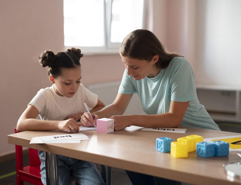 Ensino de Habilidades Básicas para Pessoas com Autismo